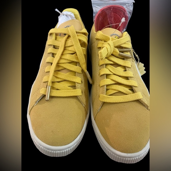 Puma Other - NIB Puma Suede Triplex Haribo Mimisa Whisper White Sneaker Shoes Size 9.5 Mens